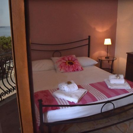Ferienwohnung Plaza Giardini-Naxos Exterior foto