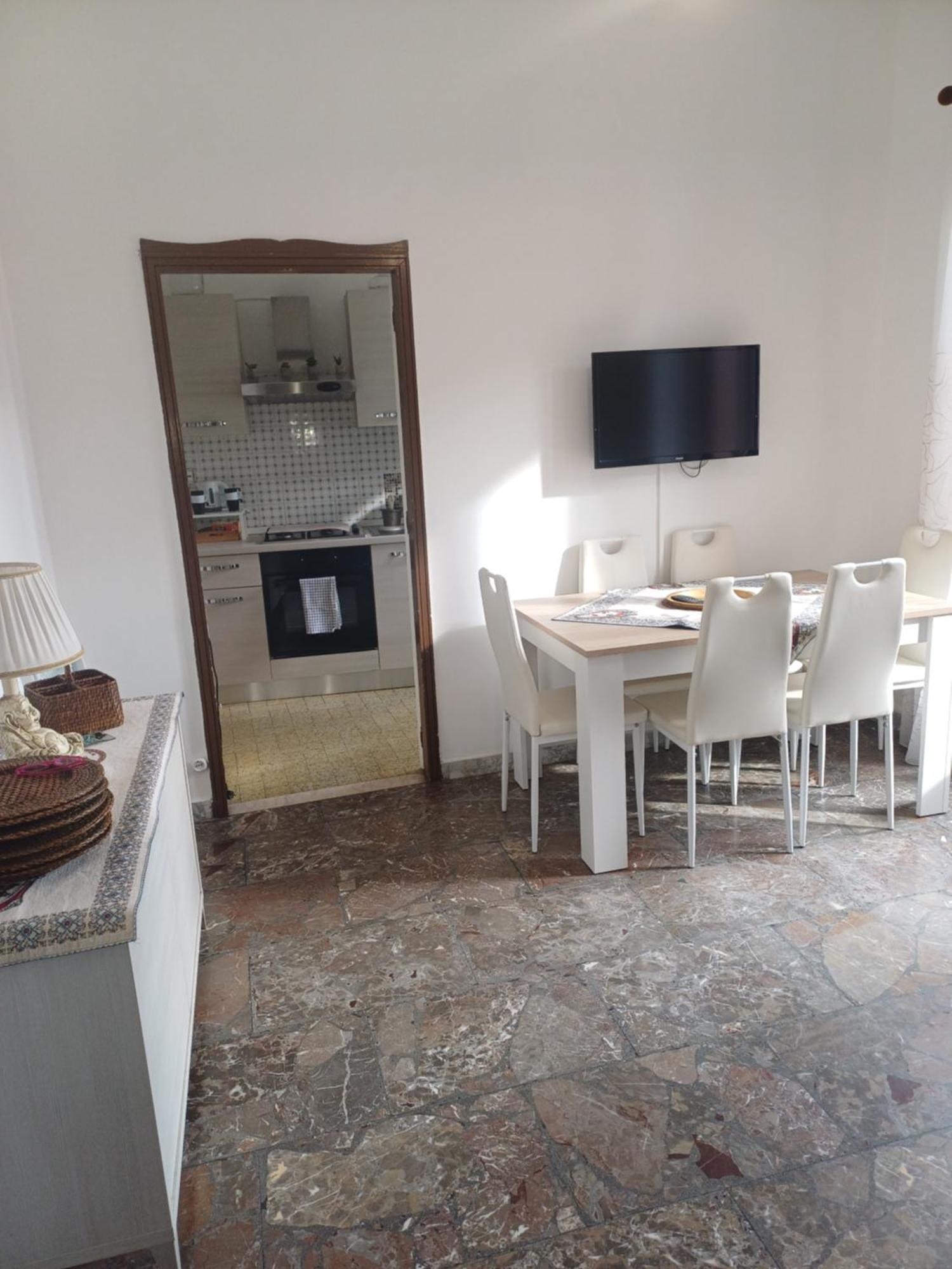 Ferienwohnung Plaza Giardini-Naxos Exterior foto