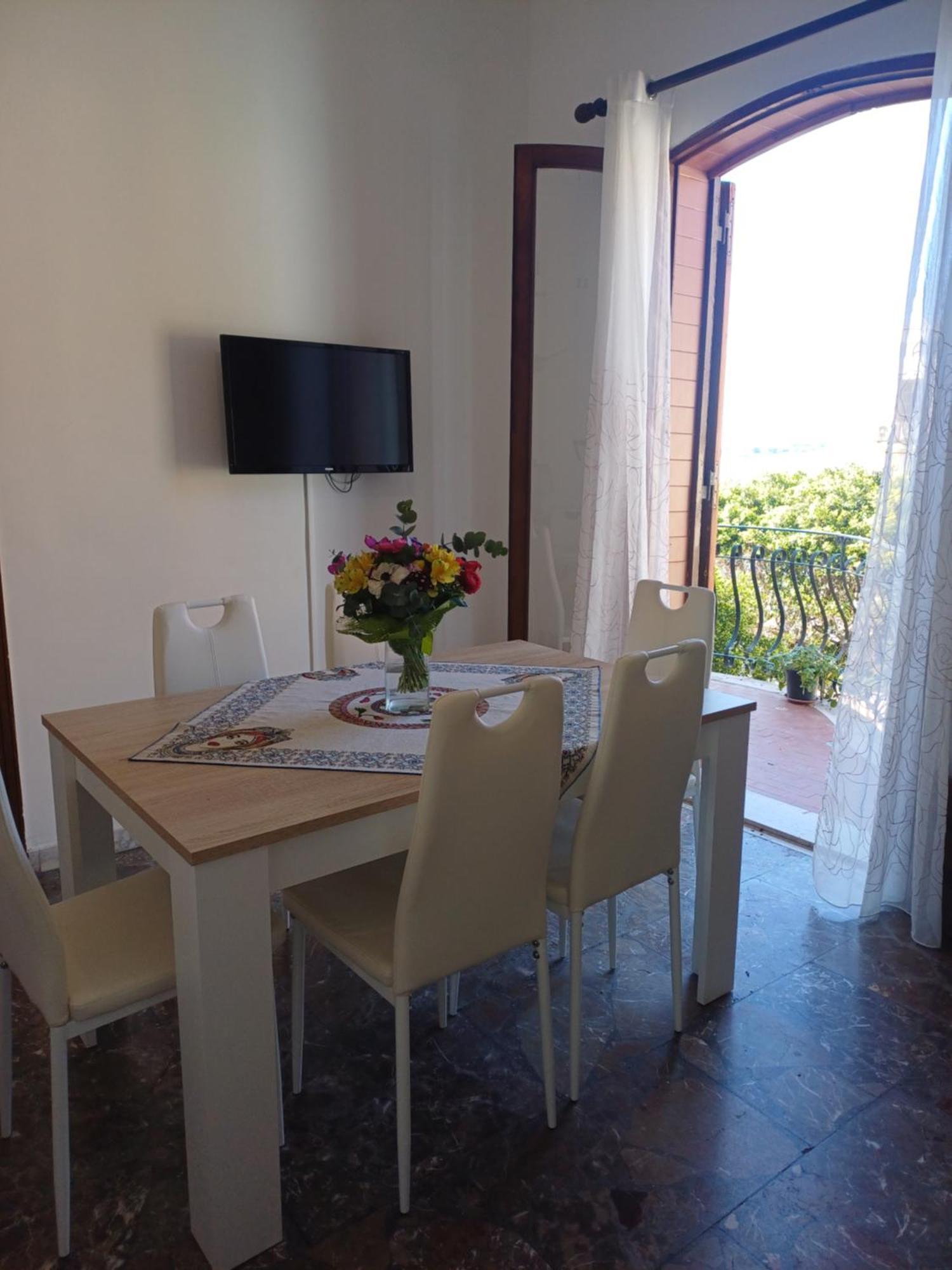 Ferienwohnung Plaza Giardini-Naxos Exterior foto