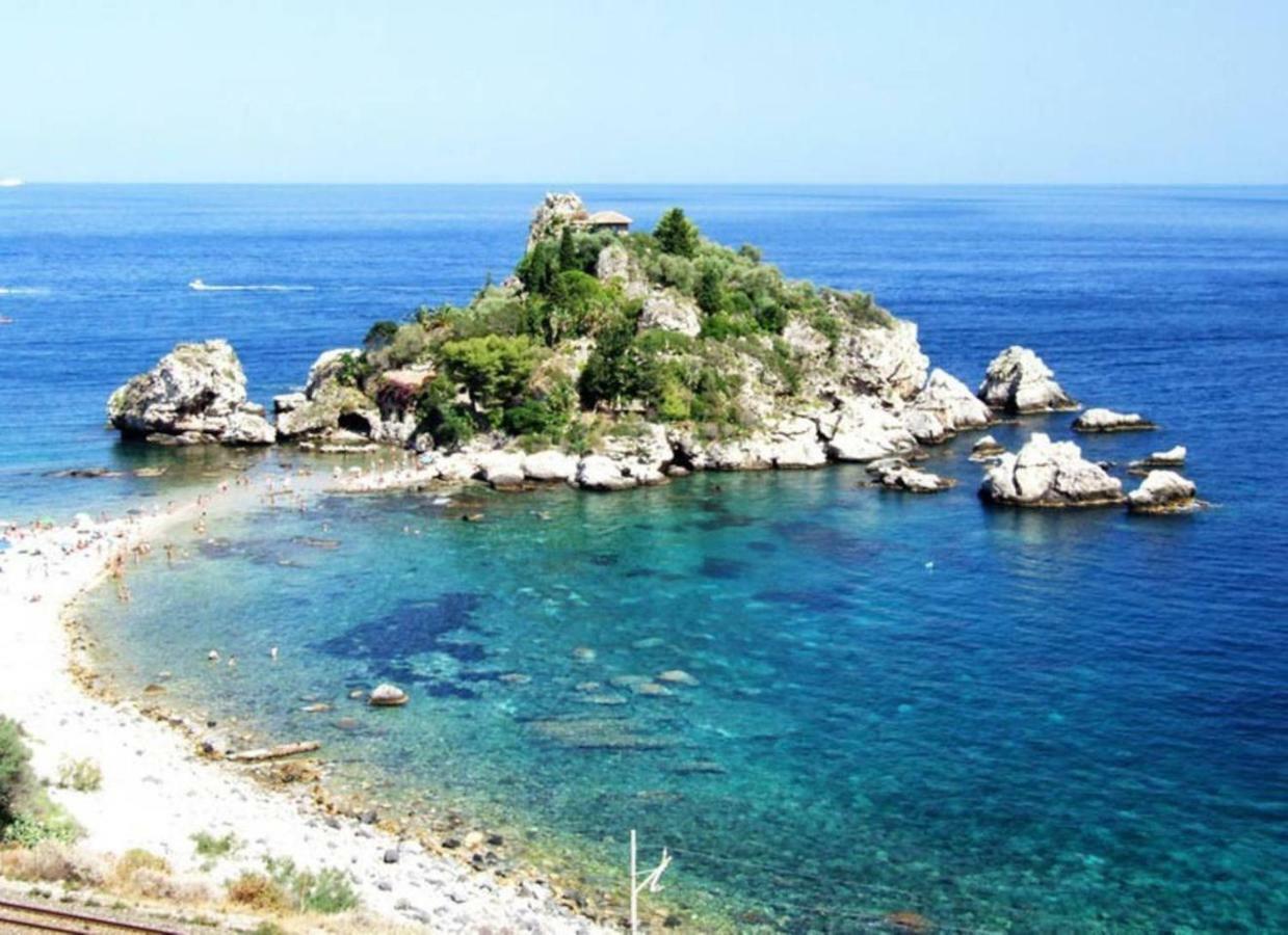 Ferienwohnung Plaza Giardini-Naxos Exterior foto
