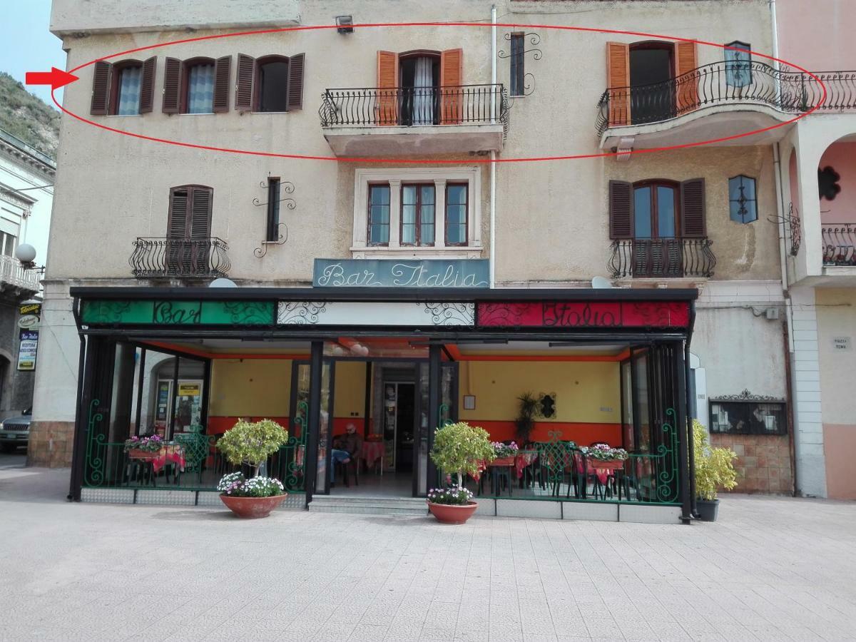 Ferienwohnung Plaza Giardini-Naxos Exterior foto